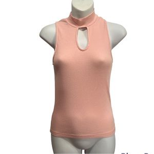 Aeropostale Knit Key hole Top. Light pink size medium